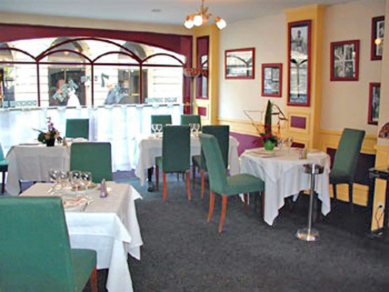 Hotel De Brunville & Spa Μπαγιέ Εστιατόριο φωτογραφία